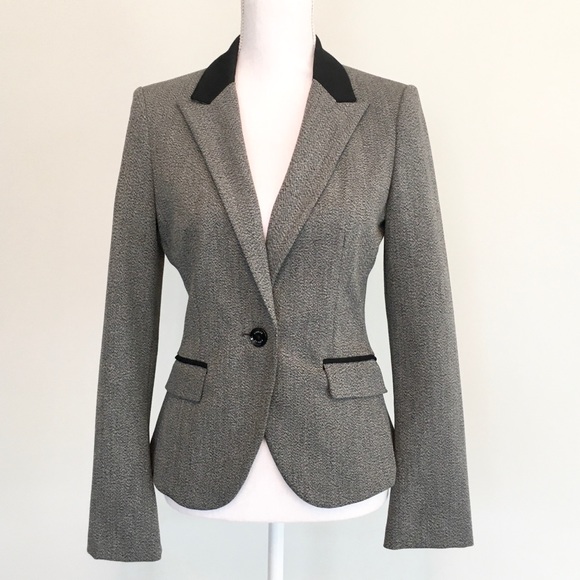 Express Blazer - Picture 2 of 8